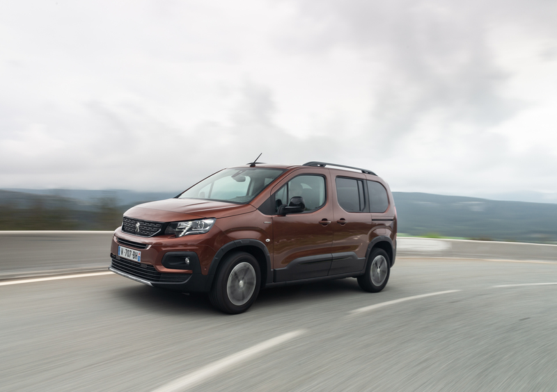 Peugeot Rifter (2018-->>) (16)