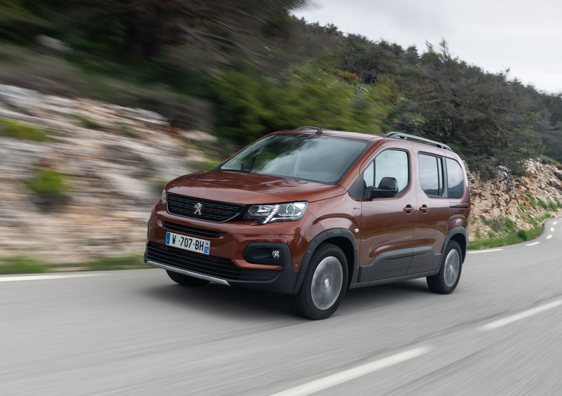 Peugeot Rifter (2018-->>) (19)