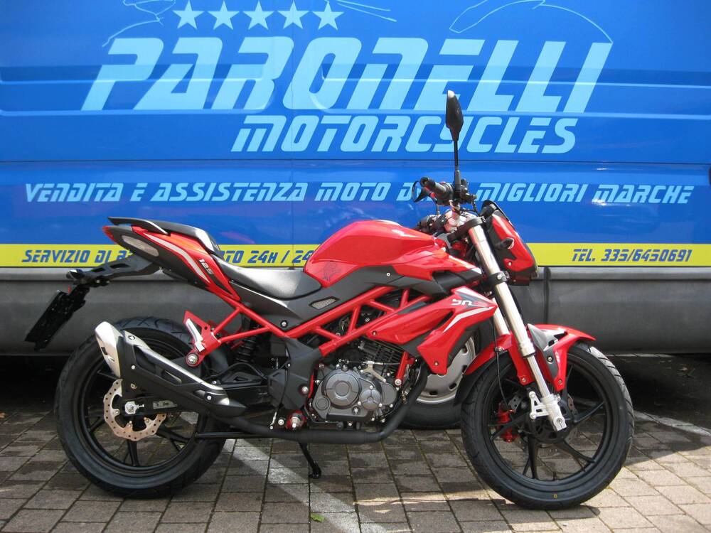 Benelli BN 125 (2021 - 25) (4)