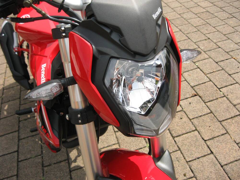 Benelli BN 125 (2021 - 25) (8)