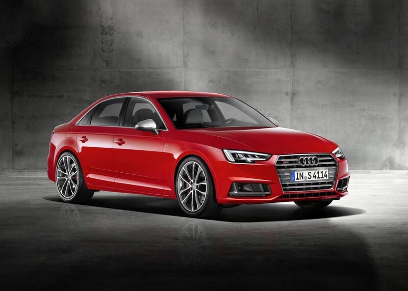 La nuova Audi S4 berlina