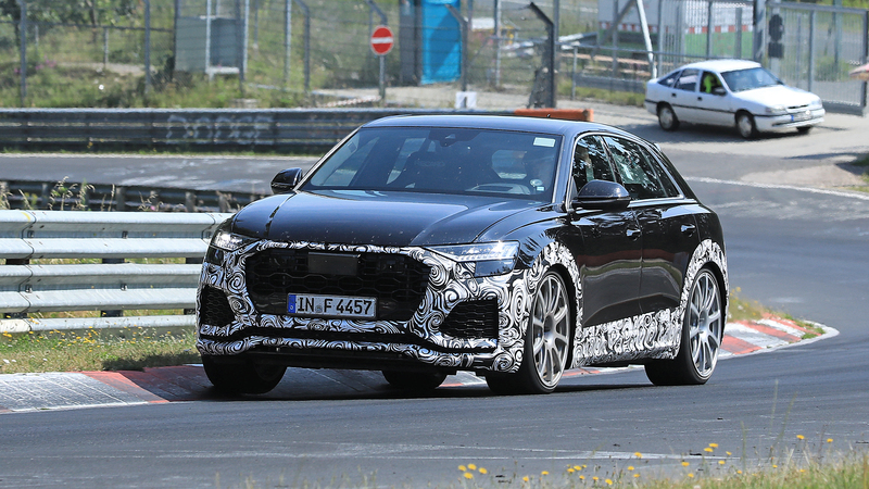 Audi RS Q8, le foto spia