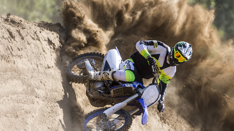 Yamaha YZ-F 2019: test delle nuove motocross!