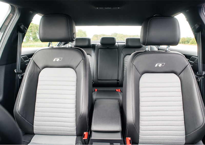 Volkswagen Passat (2014-21) (37)