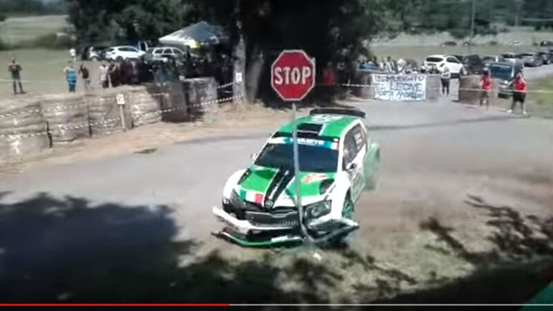 CIR 2018, Rally di Roma: l&#039;incidente al via di Scandola [video]