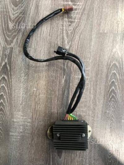 Regolatore di tensione Beverly Piaggio