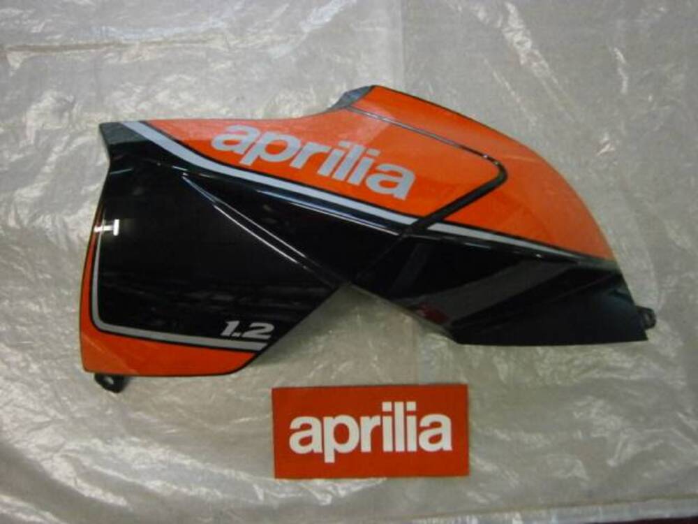 fiancata sx Aprilia