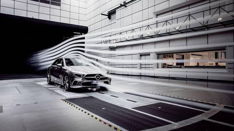 Mercedes Classe A sedan. La pi&ugrave; aerodinamica di serie 