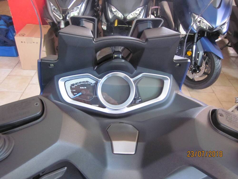 Kymco Xciting VS 400i (2023 - 25) (6)