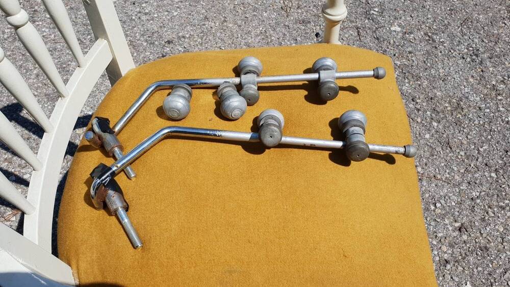 Attacchi parabrezza Aprilia Scarabeo 50 (3)