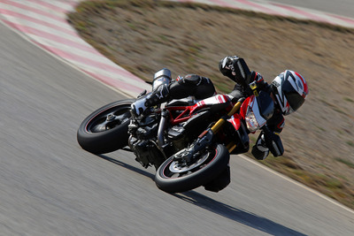 Ducati Hypermotard 939 e 939 SP