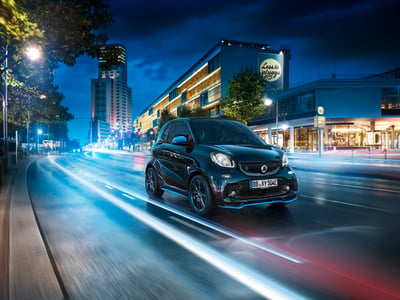 Smart EQ fortwo | Elettrica, piccola, divertente... cittadina! [Video]