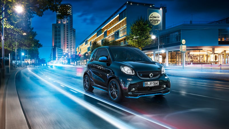 Smart EQ fortwo | Elettrica, piccola, divertente... cittadina! [Video]