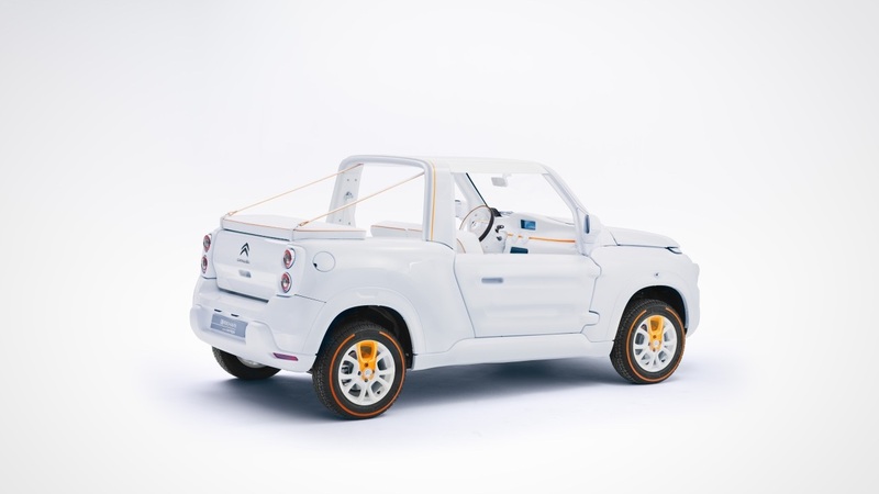 Citroen E-Mehari by Courr&egrave;ges, blanc total