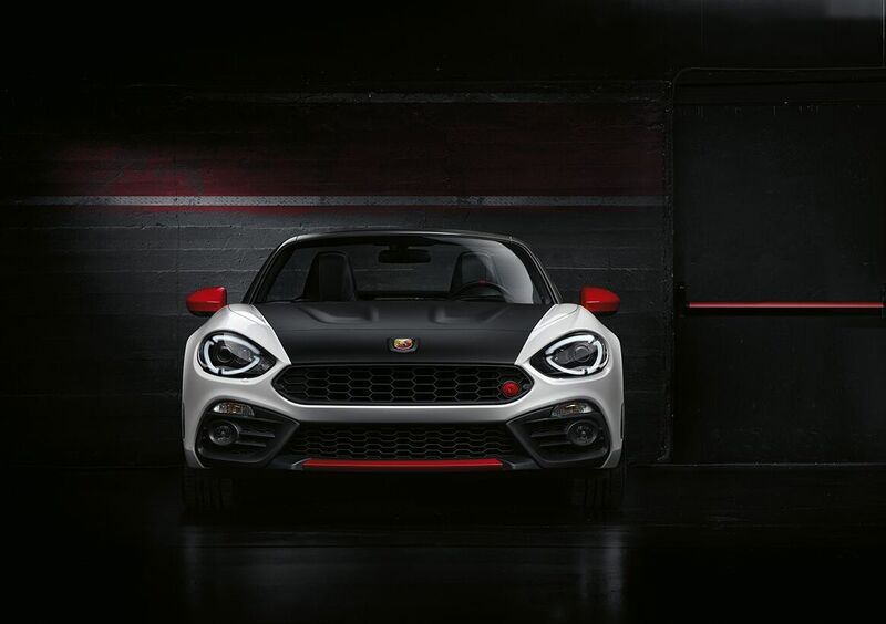 L&#039;Abarth 124 spider