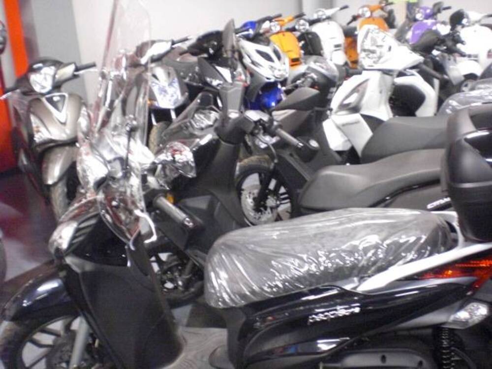 Kymco People 125i One (2014 - 16) (2)