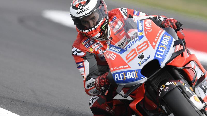 MotoGP 2018. Lorenzo in pole a Silverstone