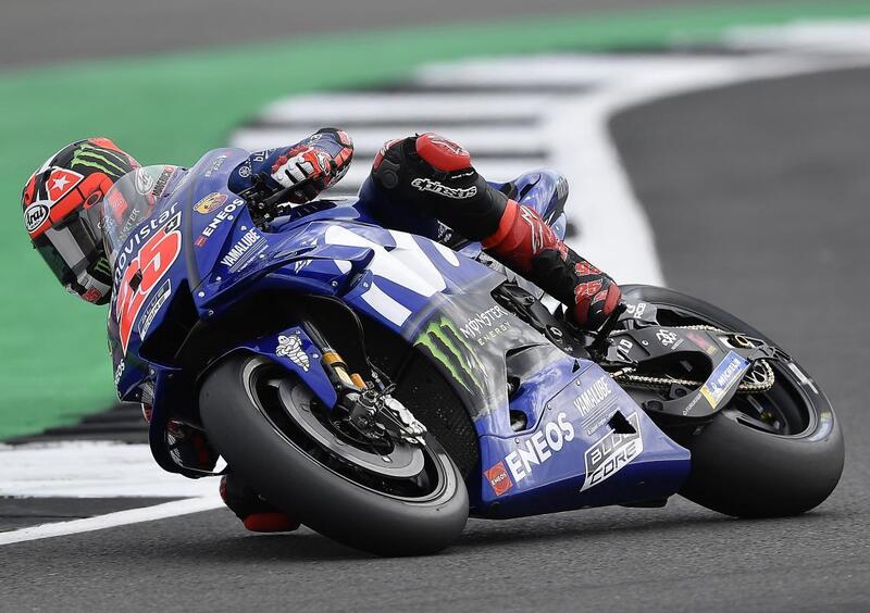 MotoGP 2018. Miglior tempo per Vinales nel warm up (asciutto) a Silverstone