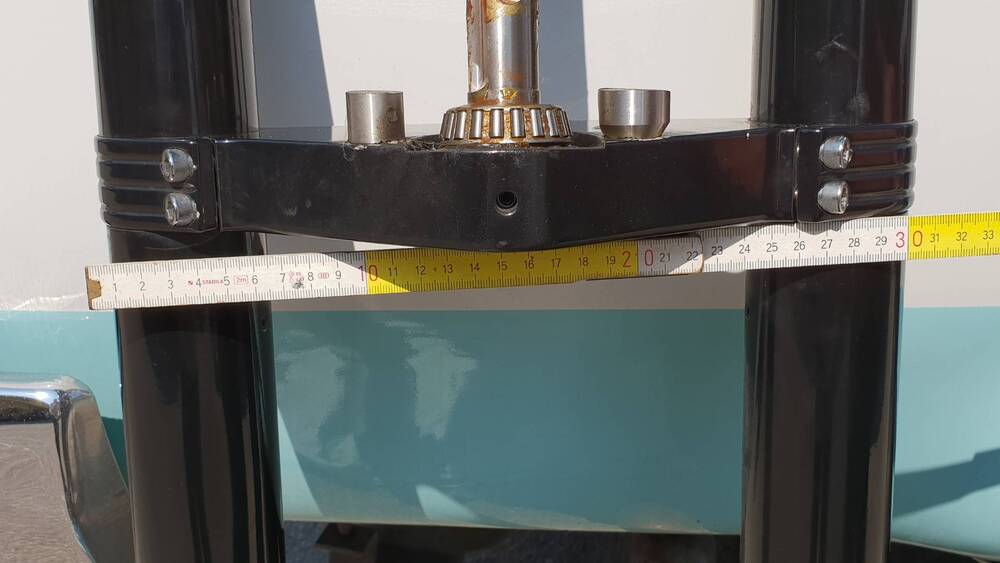 Forcella completa con piastra e perno Harley Davidson (20)