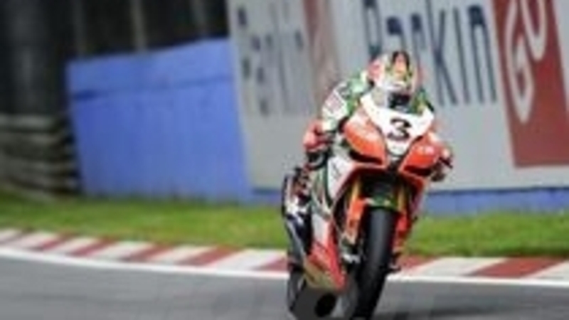 Gara perfetta di Biaggi che a Monza si aggiudica il primo round 