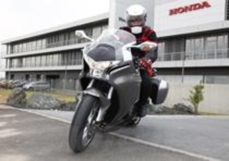 Honda VFR1200F DCT. Il confronto con le &quot;rivali&quot;