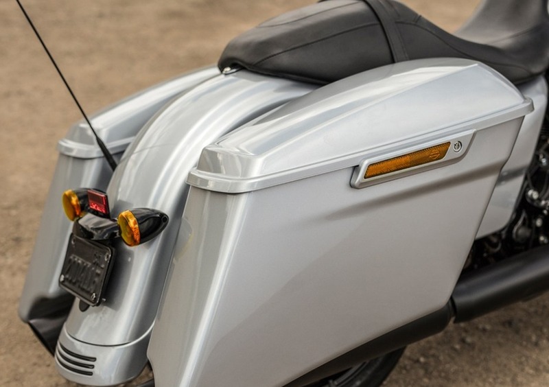 Harley-Davidson Touring 114 Street Glide Special (2019 - 20) - FLHXS (5)