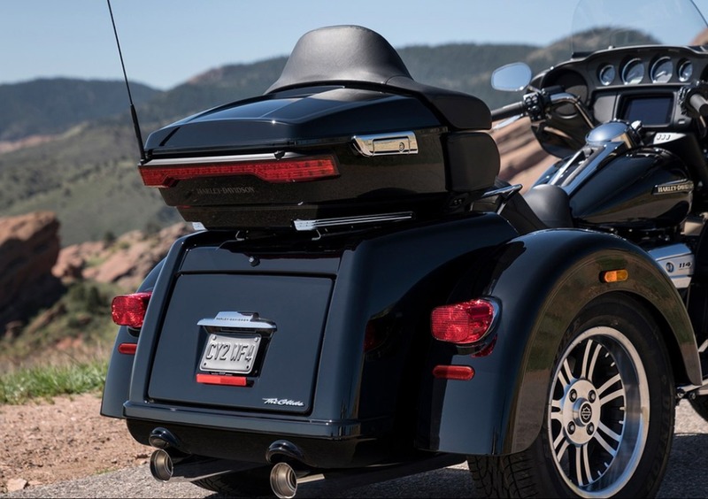 Harley-Davidson Trike 114 Tri Glide Ultra (2019 - 20) - FLHTCUTG (2)