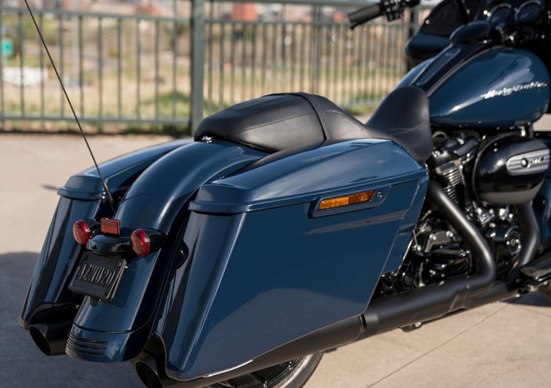 Harley-Davidson Touring 114 Road Glide Special (2019 - 20) - FLTRXS (2)