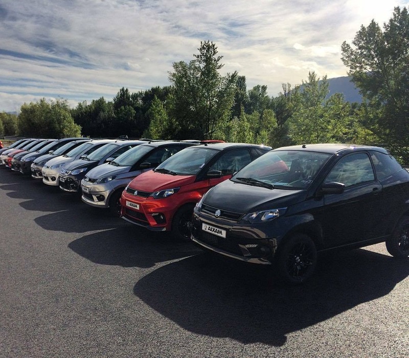 Auto senza patente, Guida: scegliere una macchina o minicar 50