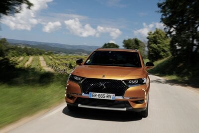 DS7 Crossback | Design particolare, consumi irrisori, e il prezzo c&#039;&egrave;!