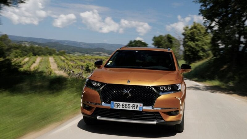 DS7 Crossback | Design particolare, consumi irrisori, e il prezzo c&#039;&egrave;!