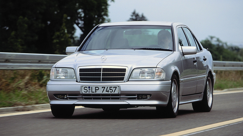 Mercedes C 36 AMG, 25 anni fa la prima Mercedes-AMG