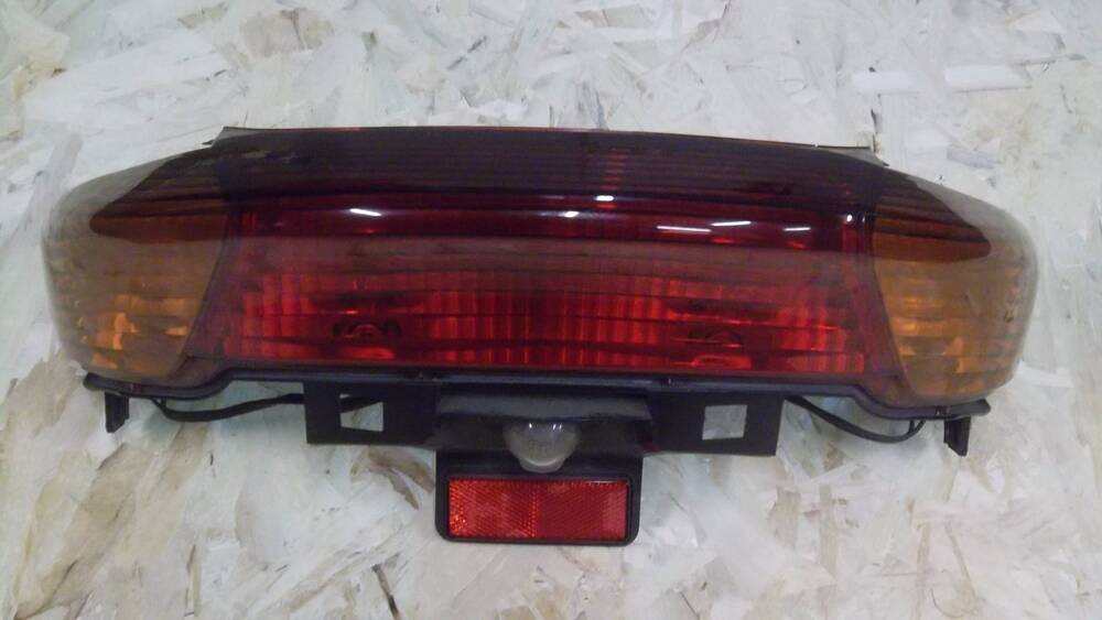 FARO POSTERIORE MAJESTY Yamaha YAMAHA MAJESTY (2)