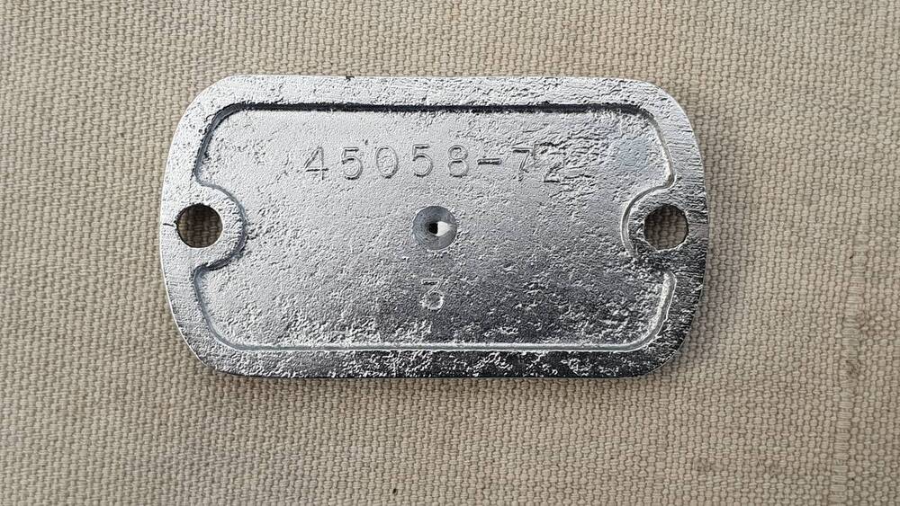 Coperchio pompa freno cromato Harley-Davidson (2)