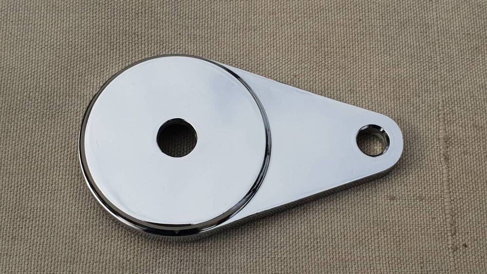 Supporto cromato contachilometri Harley-Davidson