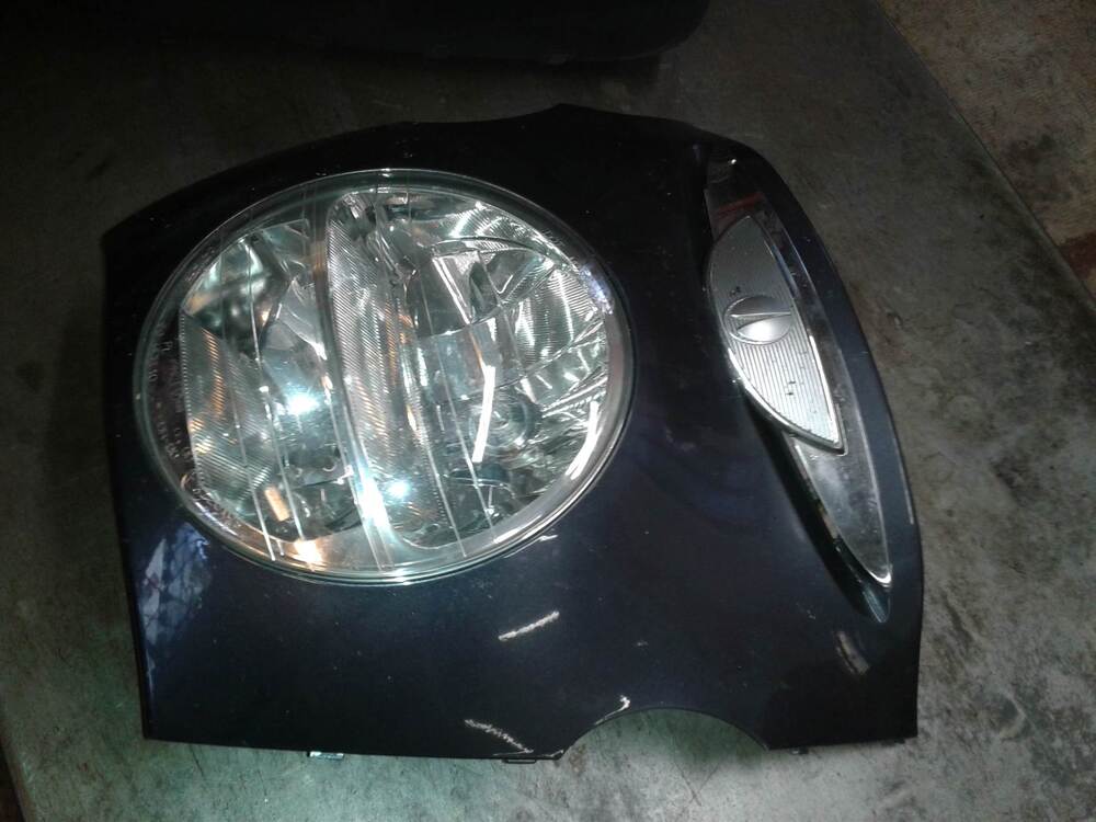 FanaleNteriore SCARABEO 500 Aprilia (2)