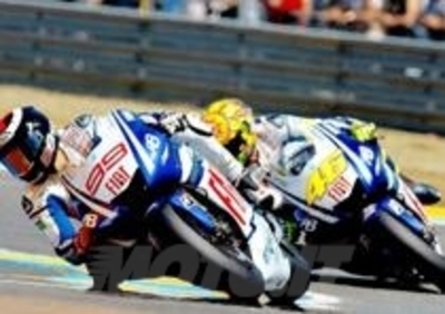 Rossi e Lorenzo: compagni contro. La sfida riparte dal Mugello