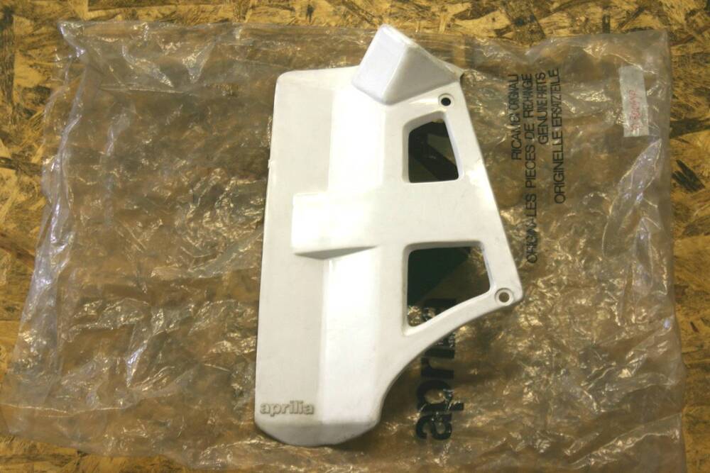 CONVOGLIATORE SX BIANCO Aprilia ETX 125 (AP8130049