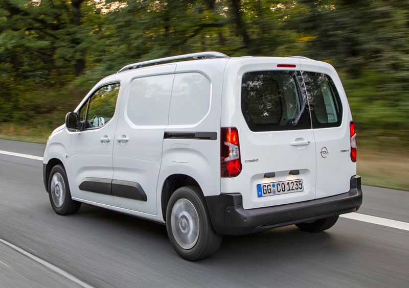 Opel Combo Furgone (2018-->>) (10)