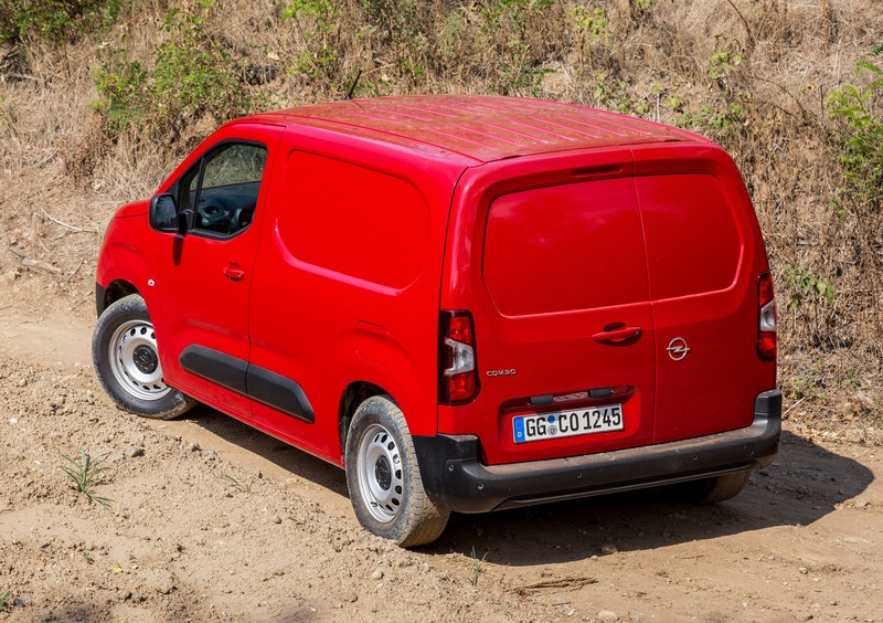 Opel Combo Furgone (2018-->>) (4)