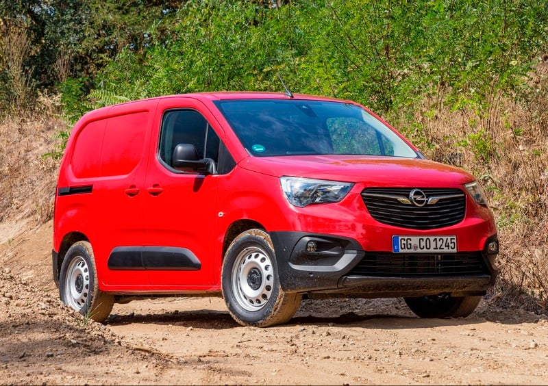 Opel Combo Furgone (2018-->>) (3)