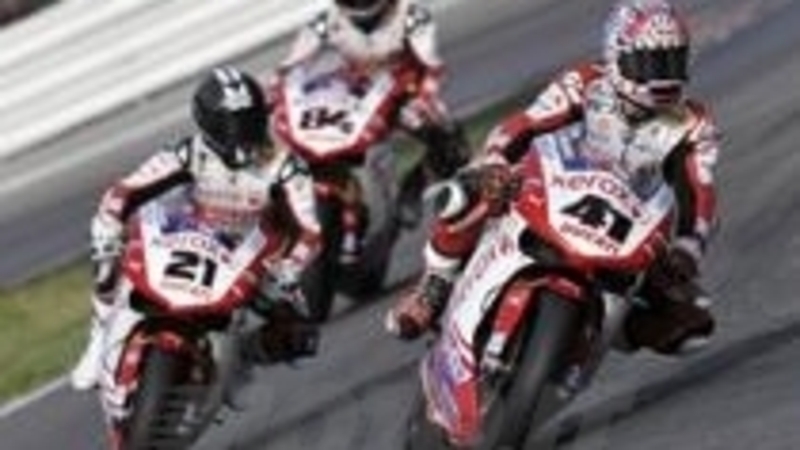 Il Team Ducati ha finito i test in pista con Haga, Fabrizio e Bayliss