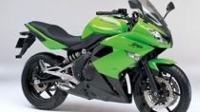 Kawasaki. Ecco le nuove ER-4n e Ninja 400