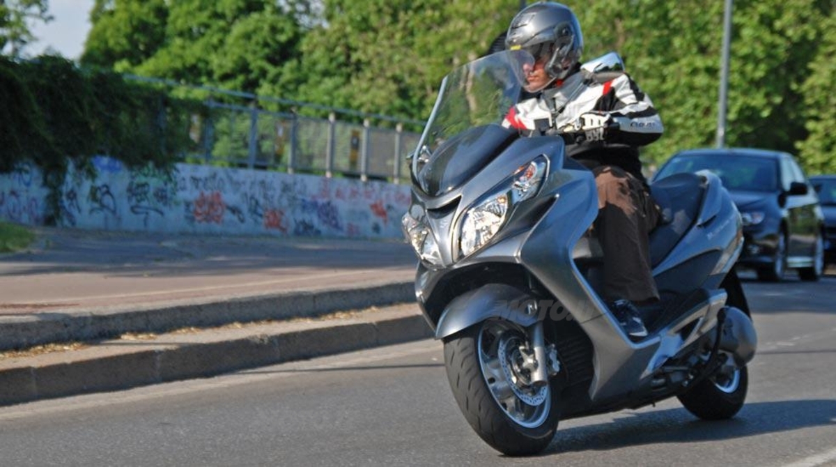 Burgman Street Suzuki Burgman 400 Difetti 2015 SUZUKI BURGMAN 400