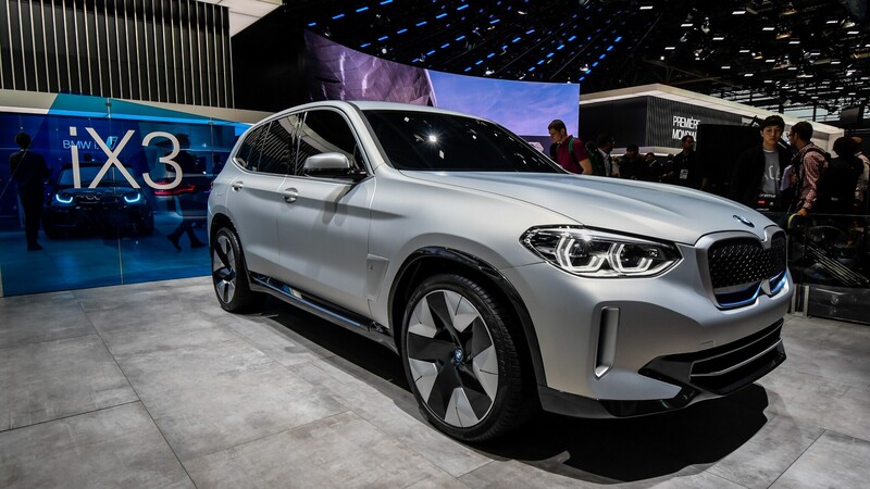 BMW Concept iX3 al Salone di Parigi 2018