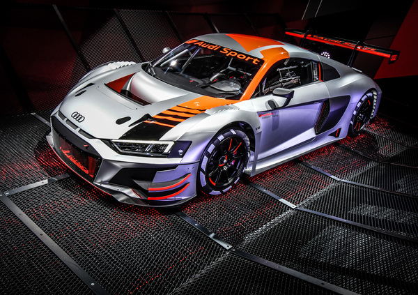 Nuova Audi R8 LMS GT3 al Salone di Parigi 2018 [Video]