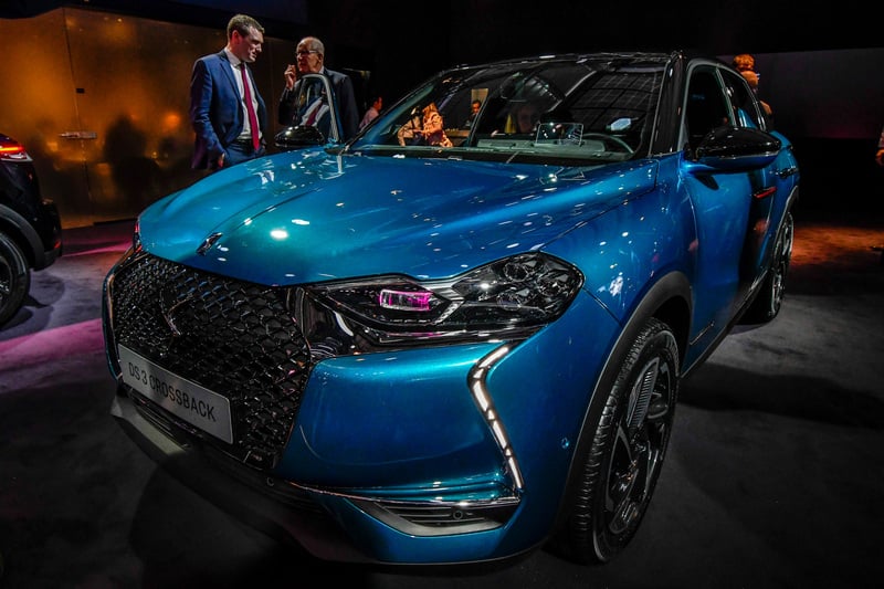 Il DS 3 Crossback &egrave; la nuova proposta della Casa francese nel segmento dei SUV compatti. Avr&agrave; anche una versione elettrica denominata E-Tense