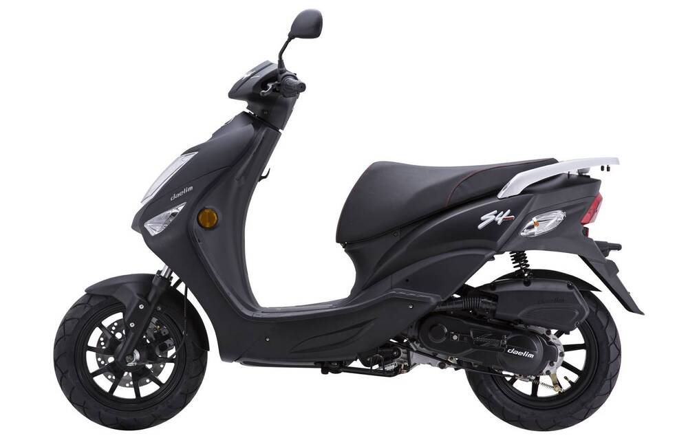 Daelim S4 50 4t (2011 - 18) (5)