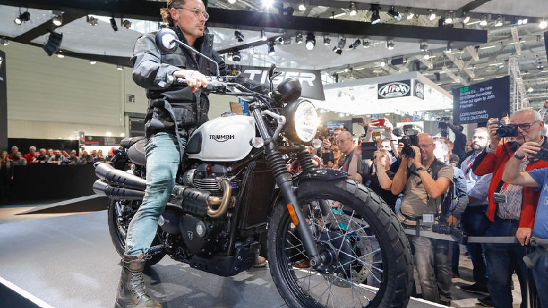 Triumph Street Scrambler a Intermot 2018, Video foto e dati