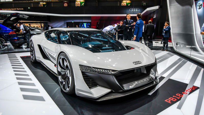 Audi PB18 e-tron al Salone di Parigi 2018 [Video]